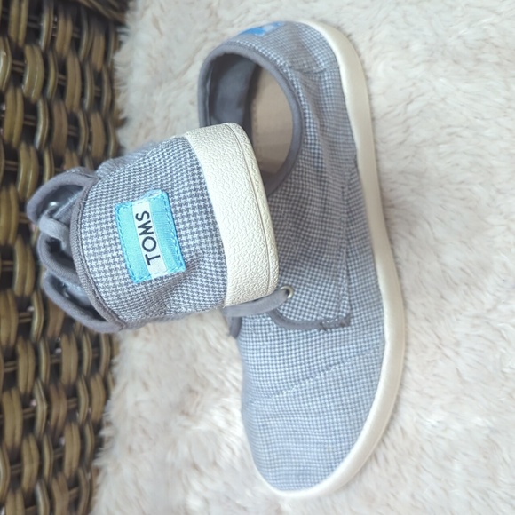 TOMS Grey and White Checkered  Casual Shoes - Picture 1 of 10